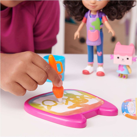 Gabi's Cat's House Art Set 20 cm panenka a tektotronová figurka malování na vodu