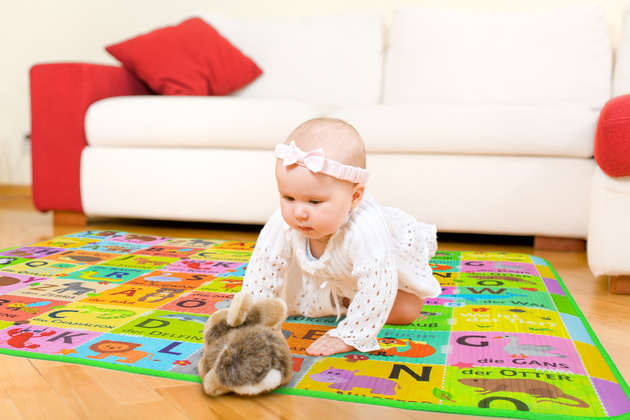 Humbi oboustranná výuková pěnová podložka s německou abecedou EPE 180x150x1 cm