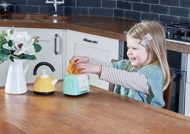 Žlutá sada konvice a toustovače pro děti funkční Morphy Richards Casdon