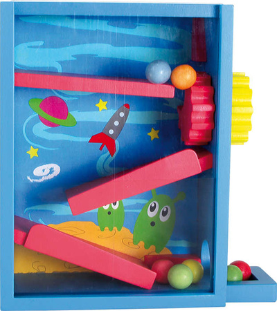 Dřevěný pinball nebo hra s žvýkačkami