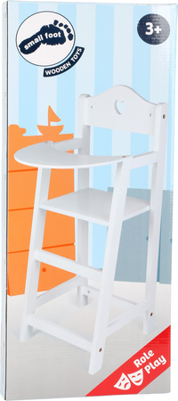 Dřevěná židle na krmení panenek