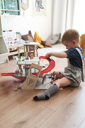 Sada dřevěných dopravních značek