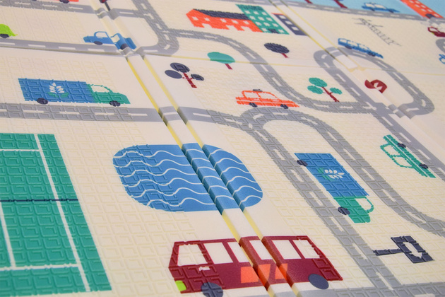 Humbi Oboustranná skládací vzdělávací podložka z XPE pěny 150x180x1cm Londýn, autobus, ulice, Miasto