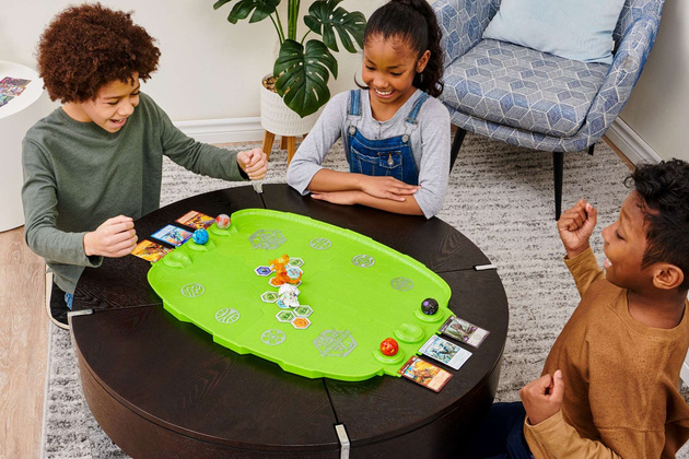 Bakugan Battle Arena Walk Evo + figurka Leonidase a karty