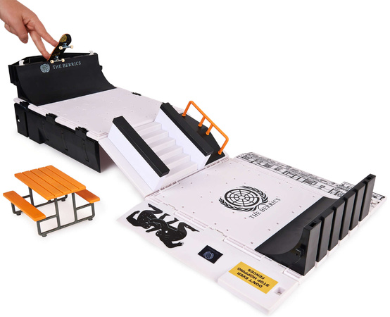 Tech Deck Skládací sada Skate Park Ramp Fingerboard + deska od The Berrics