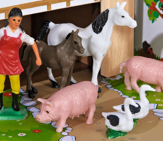 Dřevěný statek + figurky zvířat 23 kusů