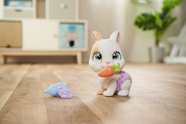 Interaktivní králíček Pamper Petz z plenkového gangu čůrá + příslušenství