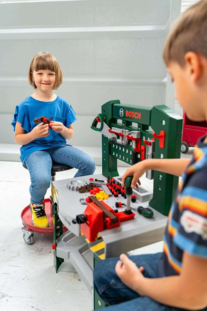 Velká dílna Bosch s dětským nářadím 77 položek Klein 8574