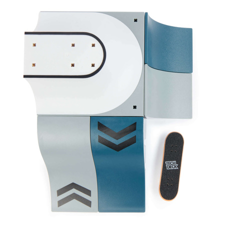 Tech Deck Fingerboard Speedway Hop Ramp + sada skateboardů