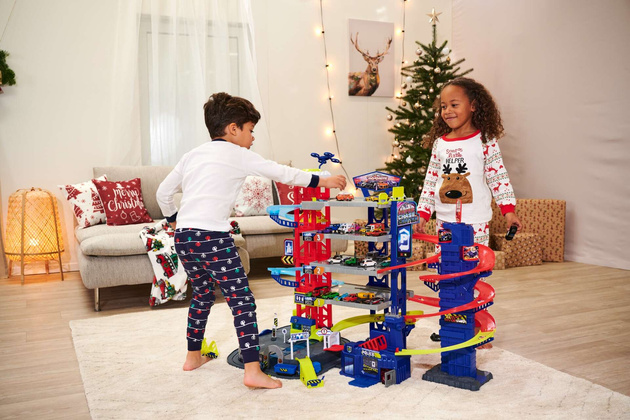 Duży Zestaw Wielki Wielofunkcyjny Garaż Super Centrum Pościgu + 4 kolorowe auta radiowóz i niebieski pociąg Światło Dźwięk