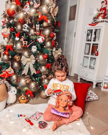 Velká hlava Hair Styling Doll Kadeřník Princezna Coralia Princezna Coralie + make-up paleta pro děti