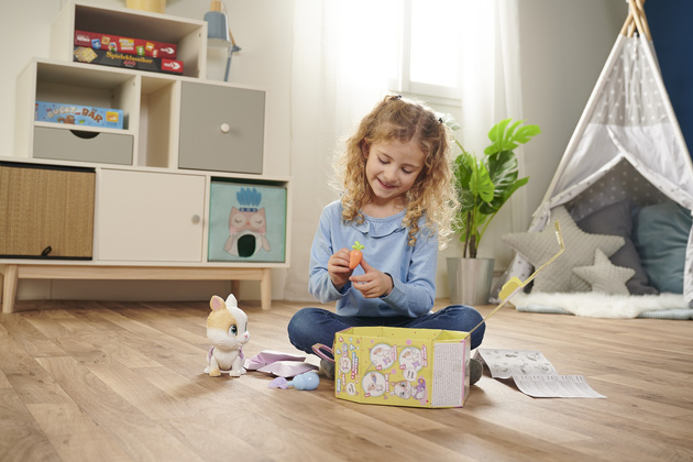 Interaktivní králíček Pamper Petz z plenkového gangu čůrá + příslušenství