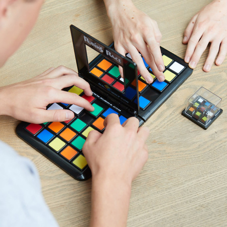 Společenská stolní hra Rubikův závod s kostkami Rubik's Race Spin Master