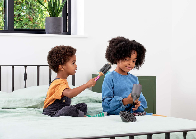 Dětská sada na úpravu vlasů Dyson Supersonic Corrale 5 položek